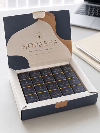 Набор шоколада с логотипом “Книга 80”